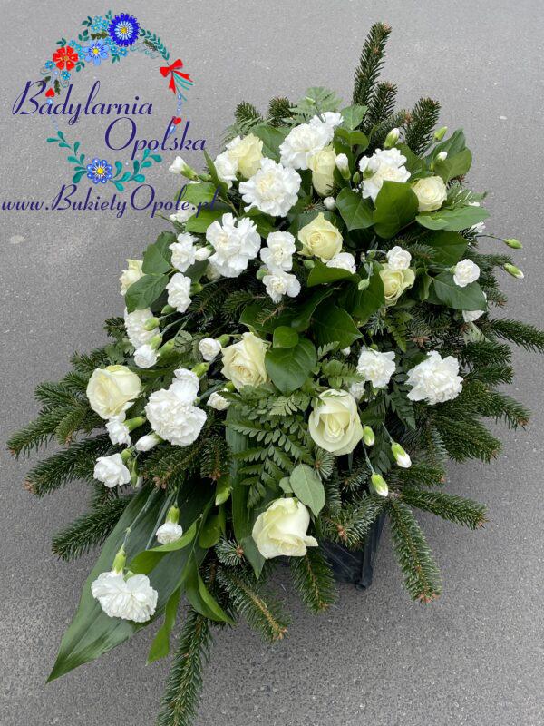 Palma pogrzebowa w bieli